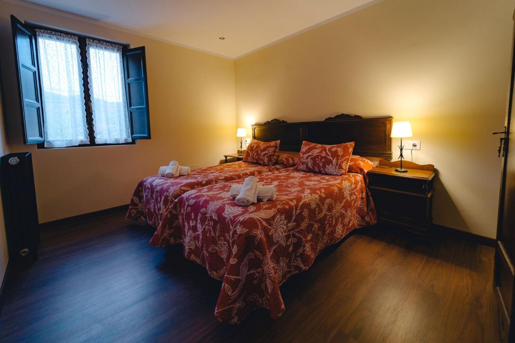 El Reinazu Villa Cangas de Onis Bagian luar foto