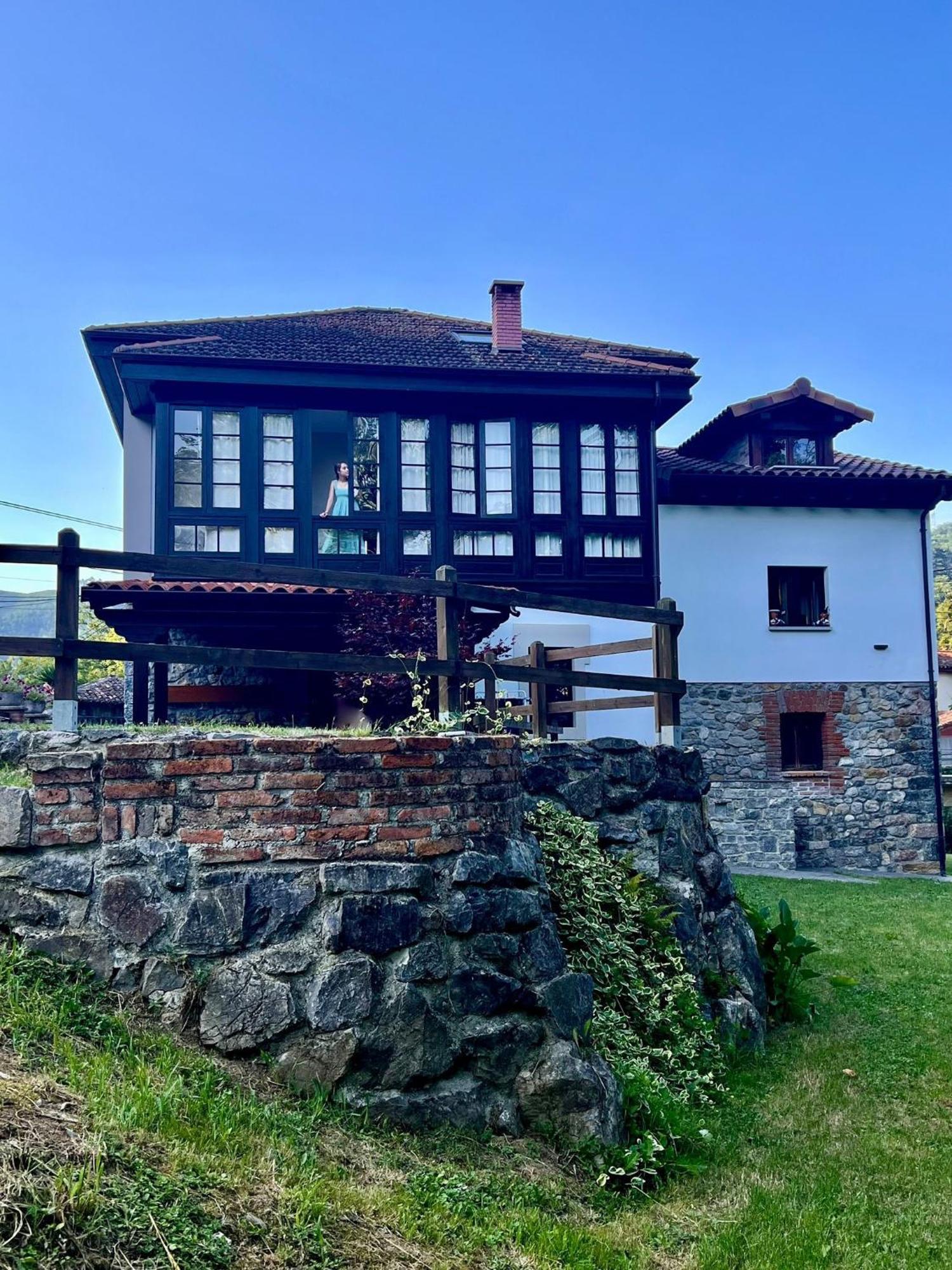 El Reinazu Villa Cangas de Onis Bagian luar foto
